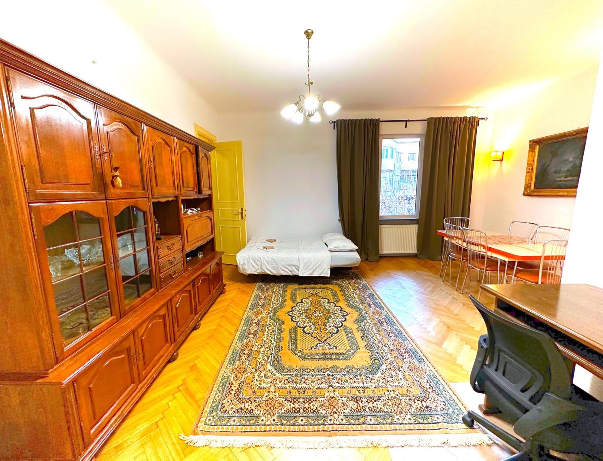 Ultracentral Apartment 4 Rooms - Old City Center -120 Square Meters - Бухарест Экстерьер фото
